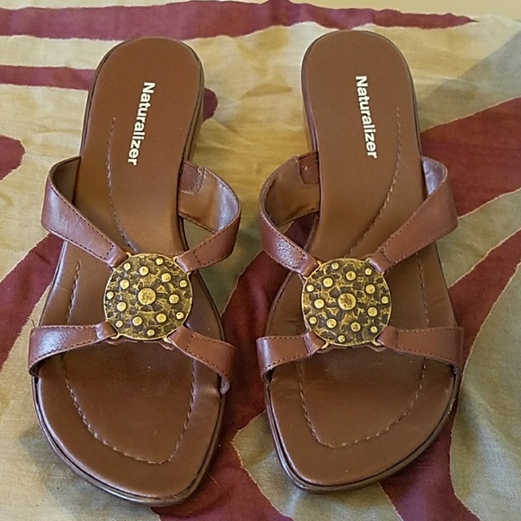 Naturalizer Shoes - Naturalizer EUC brown leather sandals sz 7